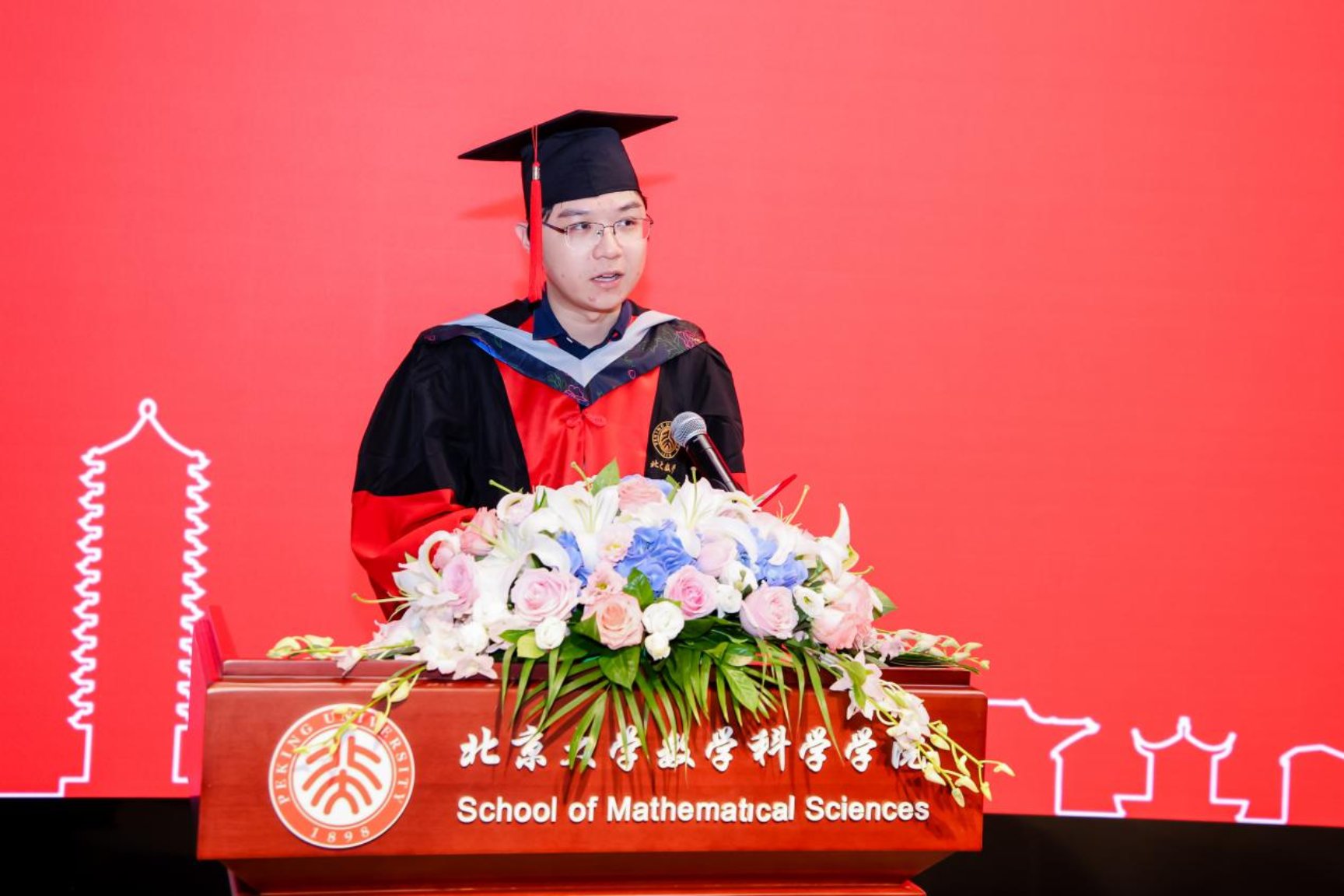 啪啪啦
代表蔡振豪发言